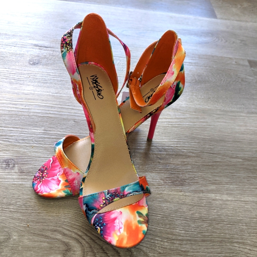 Pink, flower print heels.